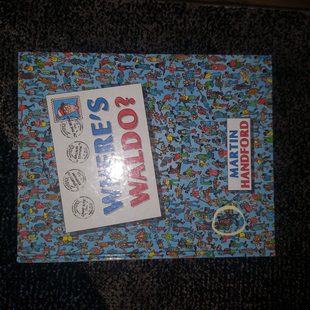 SOLD Loungefly Disney Where's Waldo Backpack - Picture 8 of 8